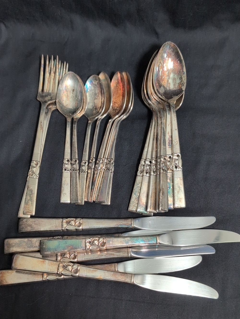Vintage Silverplated Oneida Community Plate Flatware Morning Star Pattern (1948)